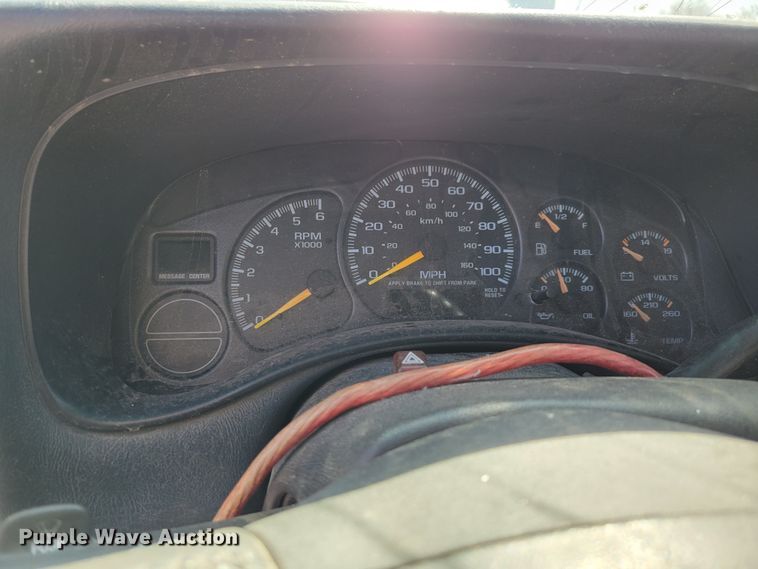 image for item MC9602 2000 Chevrolet Silverado 1500  Ext. Cab pickup truck