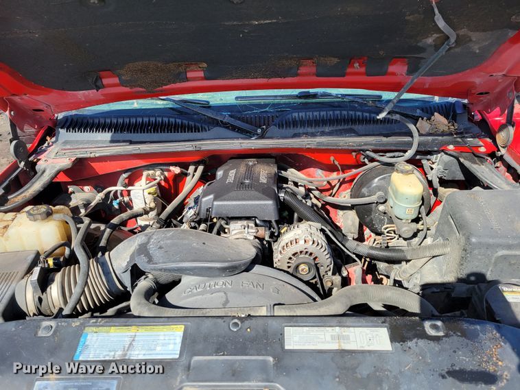 image for item MC9602 2000 Chevrolet Silverado 1500  Ext. Cab pickup truck