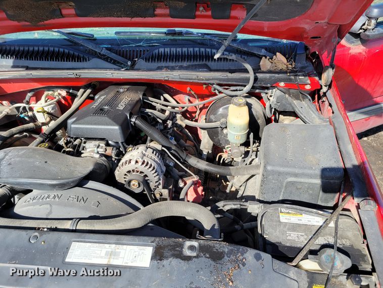 image for item MC9602 2000 Chevrolet Silverado 1500  Ext. Cab pickup truck