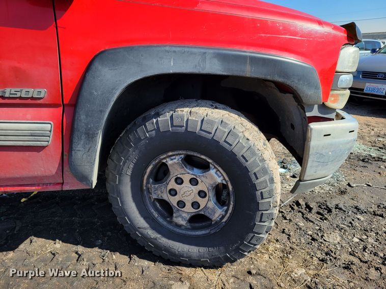 image for item MC9602 2000 Chevrolet Silverado 1500  Ext. Cab pickup truck