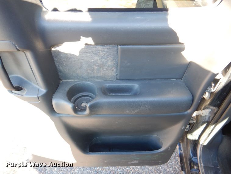 image for item MC9792 2004 Chevrolet Silverado 2500HD  Ext. Cab pickup truck