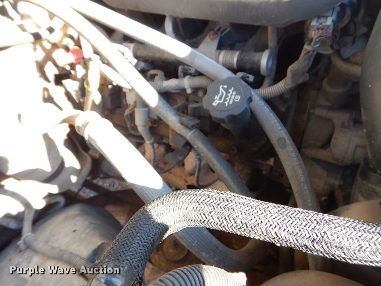 image for item MC9792 2004 Chevrolet Silverado 2500HD  Ext. Cab pickup truck