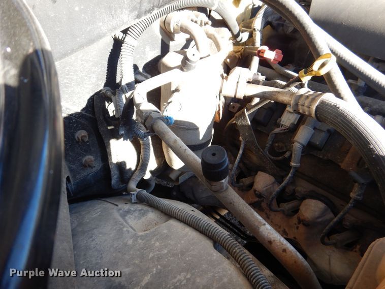 image for item MC9792 2004 Chevrolet Silverado 2500HD  Ext. Cab pickup truck