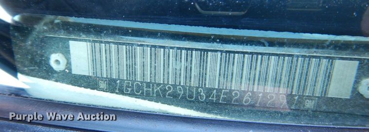 image for item MC9792 2004 Chevrolet Silverado 2500HD  Ext. Cab pickup truck