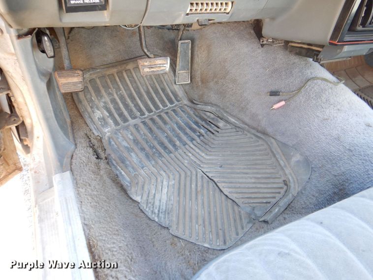 image for item MC9793 1987 Chevrolet Monte Carlo SS