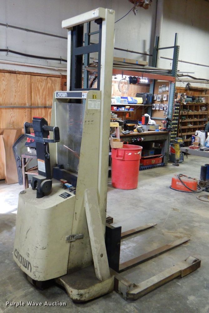 image for item MC9794 Crown 20MT  forklift