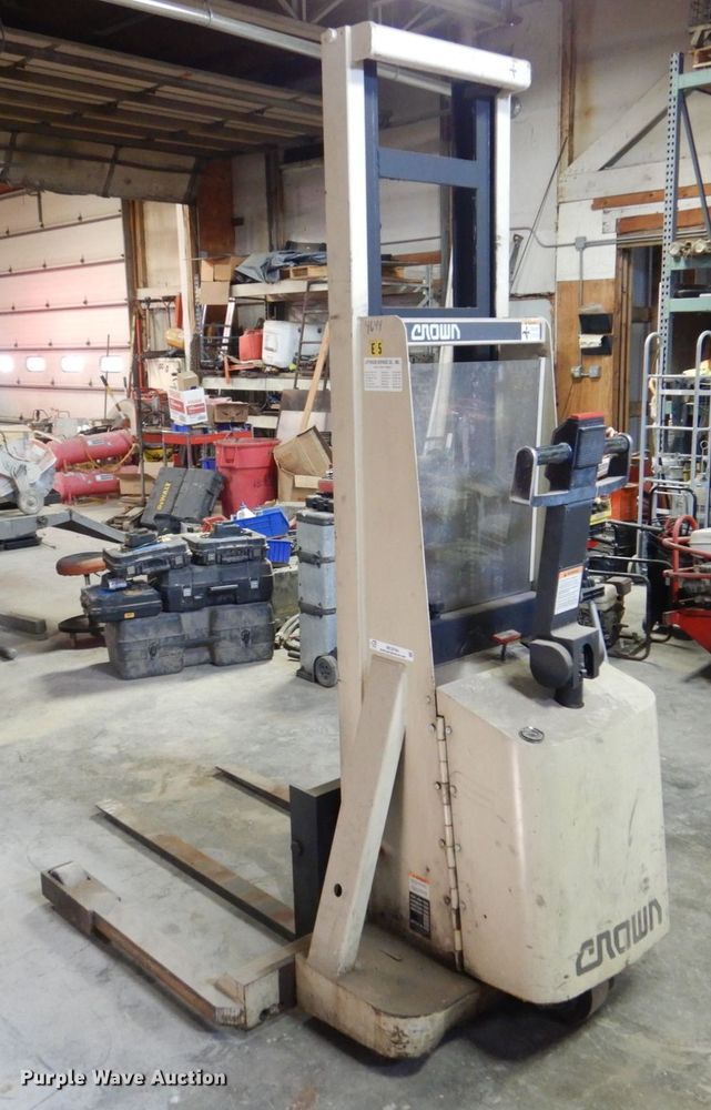 image for item MC9794 Crown 20MT  forklift