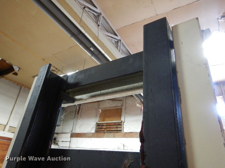 image for item MC9794 Crown 20MT  forklift