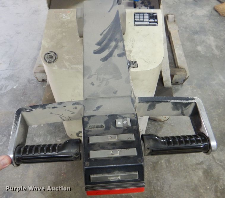 image for item MC9794 Crown 20MT  forklift