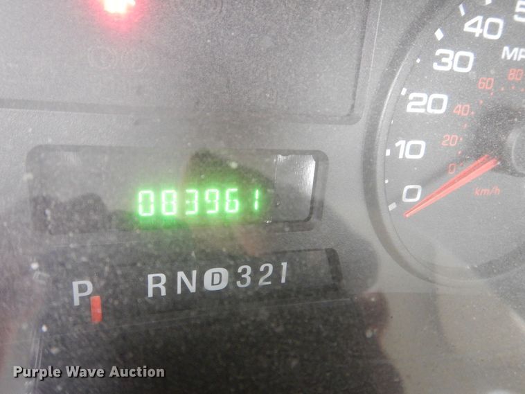 image for item MC9804 2005 Ford F350 Super Duty XLT  pickup truck