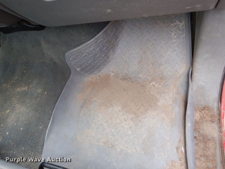 image for item MC9804 2005 Ford F350 Super Duty XLT  pickup truck