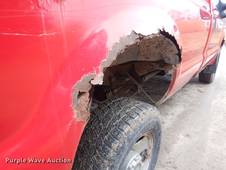 image for item MC9804 2005 Ford F350 Super Duty XLT  pickup truck