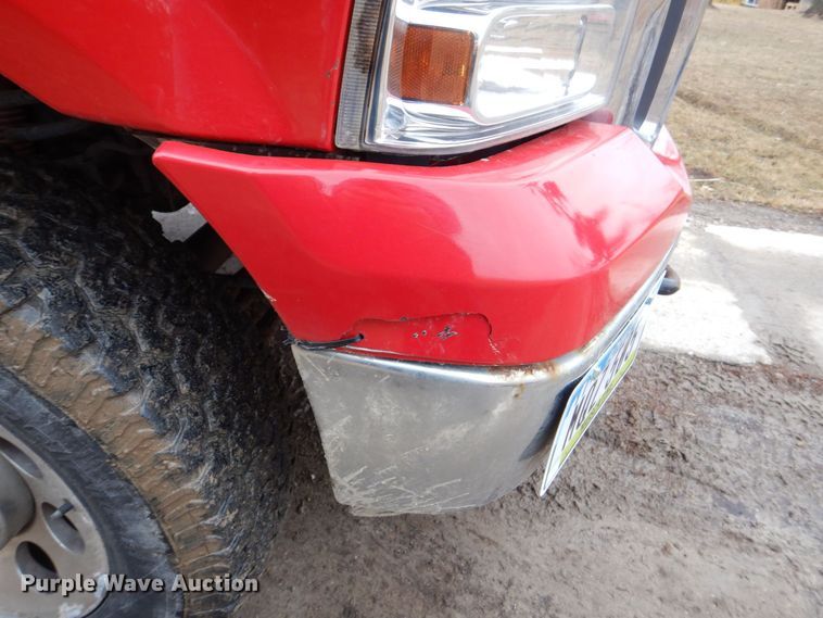 image for item MC9804 2005 Ford F350 Super Duty XLT  pickup truck