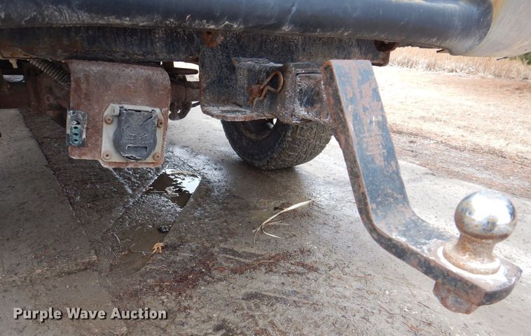 image for item MC9804 2005 Ford F350 Super Duty XLT  pickup truck