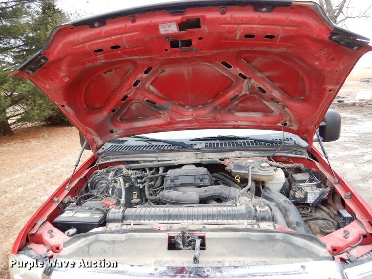 image for item MC9804 2005 Ford F350 Super Duty XLT  pickup truck