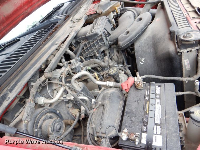 image for item MC9804 2005 Ford F350 Super Duty XLT  pickup truck