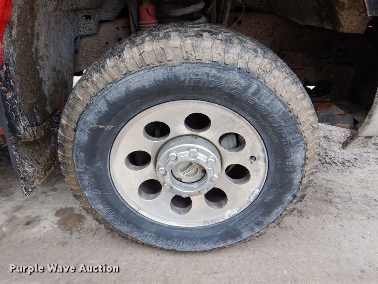 image for item MC9804 2005 Ford F350 Super Duty XLT  pickup truck