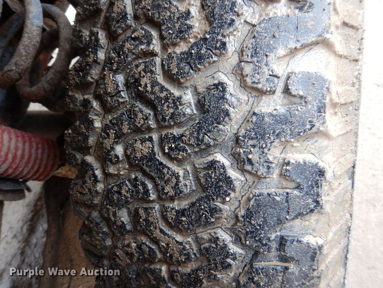 image for item MC9804 2005 Ford F350 Super Duty XLT  pickup truck