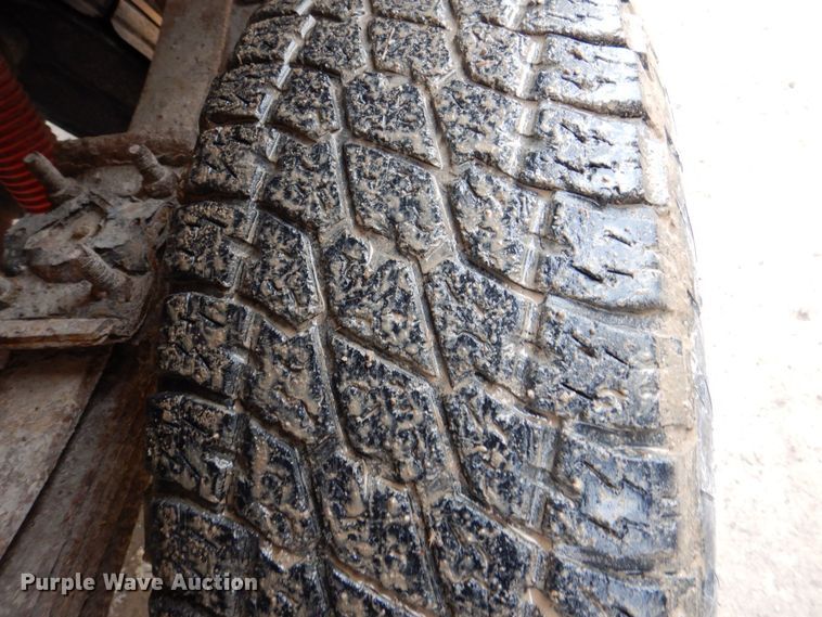 image for item MC9804 2005 Ford F350 Super Duty XLT  pickup truck