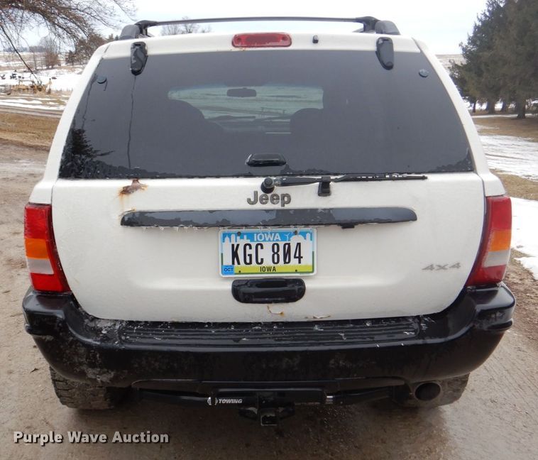 image for item MC9813 2004 Jeep Grand Cherokee  SUV