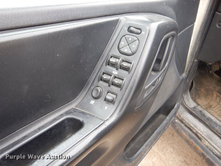 image for item MC9813 2004 Jeep Grand Cherokee  SUV