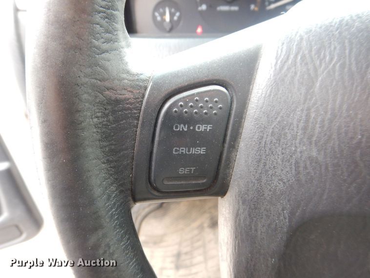 image for item MC9813 2004 Jeep Grand Cherokee  SUV