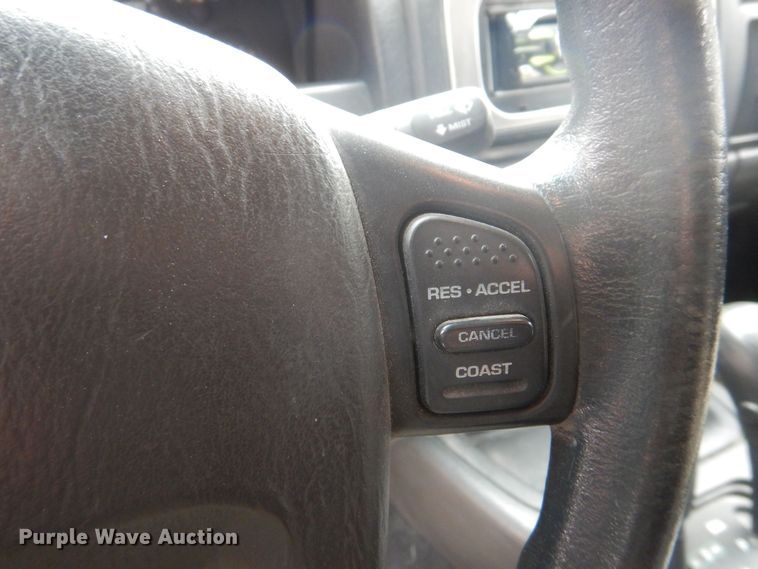 image for item MC9813 2004 Jeep Grand Cherokee  SUV