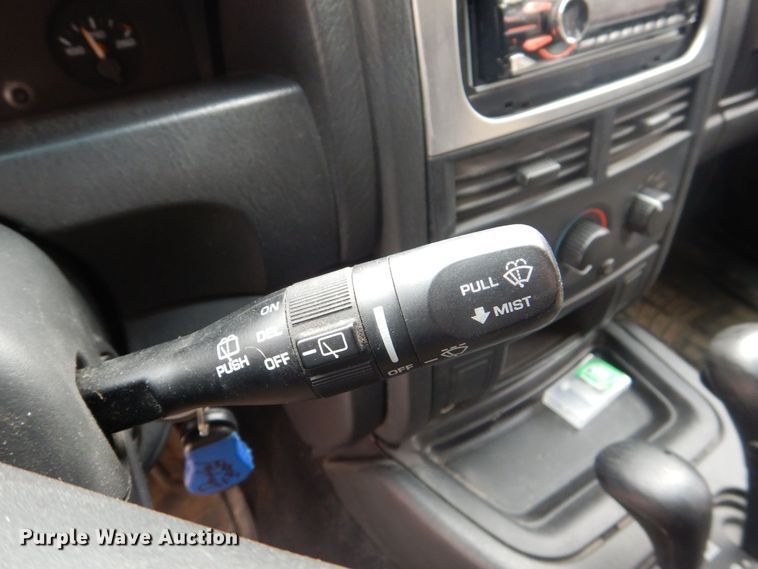 image for item MC9813 2004 Jeep Grand Cherokee  SUV