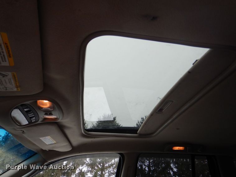 image for item MC9813 2004 Jeep Grand Cherokee  SUV