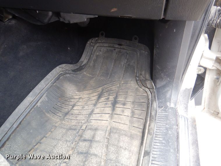 image for item MC9813 2004 Jeep Grand Cherokee  SUV