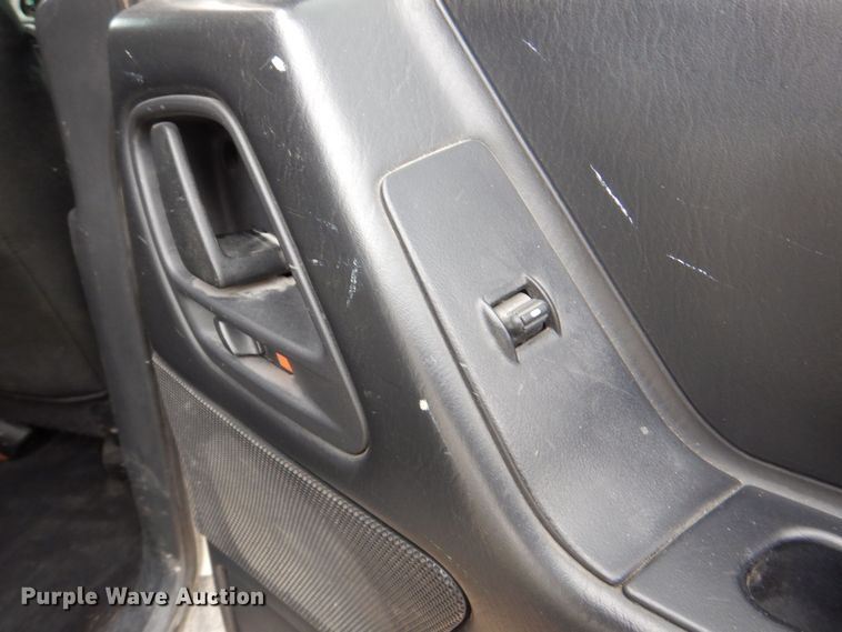 image for item MC9813 2004 Jeep Grand Cherokee  SUV