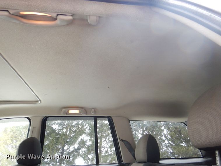 image for item MC9813 2004 Jeep Grand Cherokee  SUV