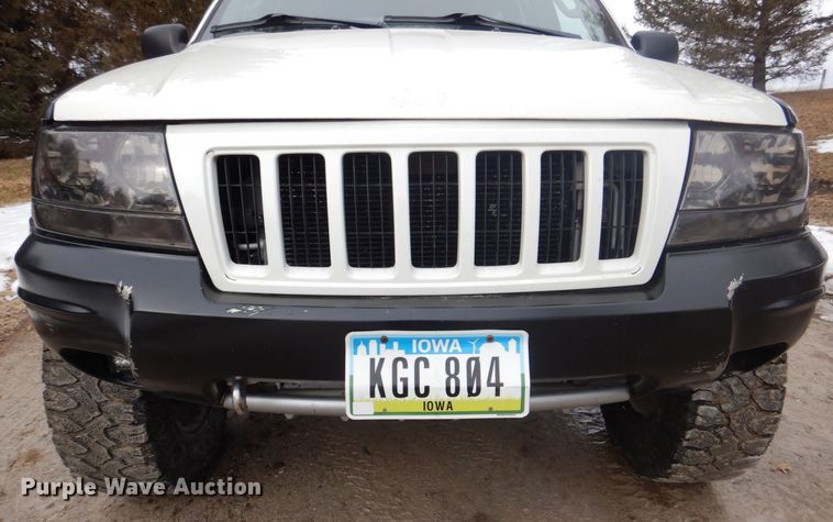 image for item MC9813 2004 Jeep Grand Cherokee  SUV