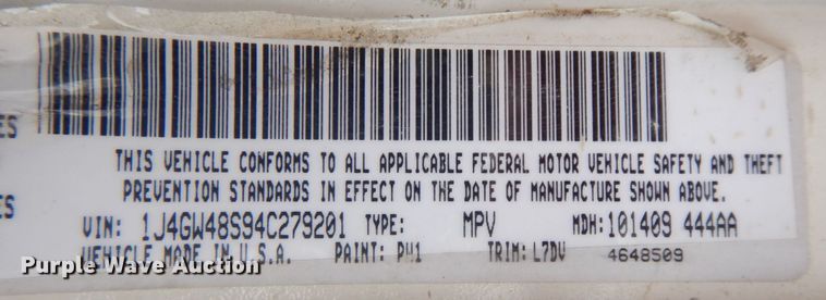 image for item MC9813 2004 Jeep Grand Cherokee  SUV