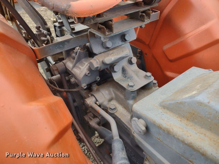 image for item MD9304 Kubota B6100 HST-D  MFWD tractor