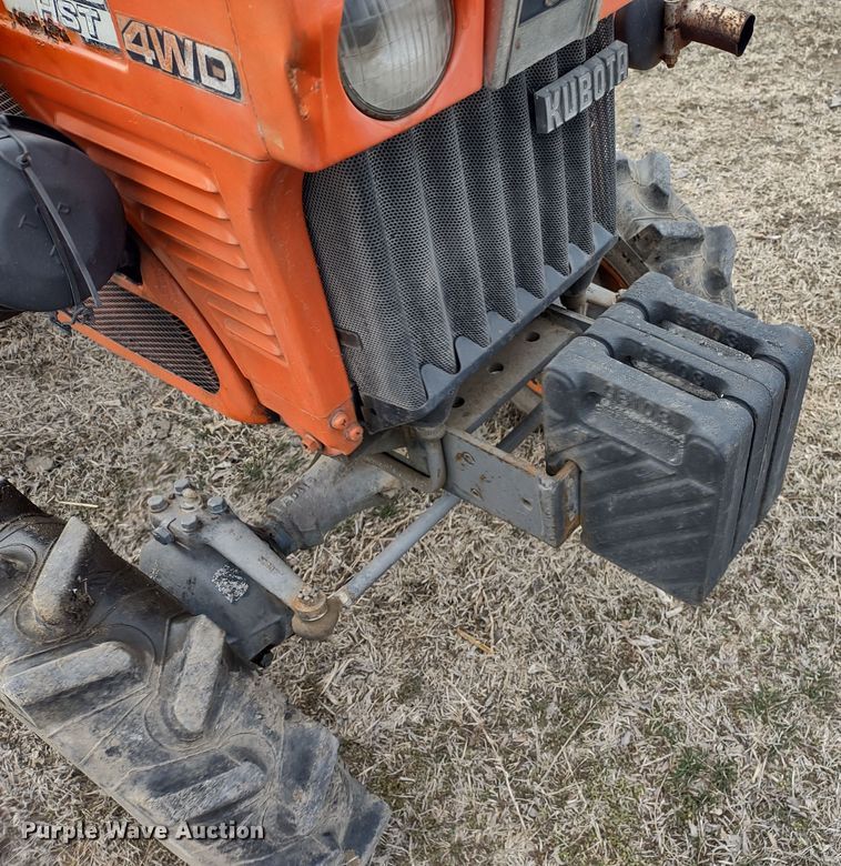 image for item MD9304 Kubota B6100 HST-D  MFWD tractor