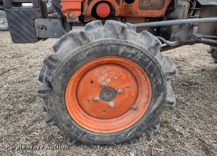 image for item MD9304 Kubota B6100 HST-D  MFWD tractor