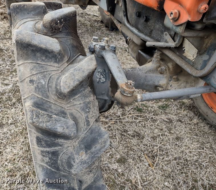 image for item MD9304 Kubota B6100 HST-D  MFWD tractor