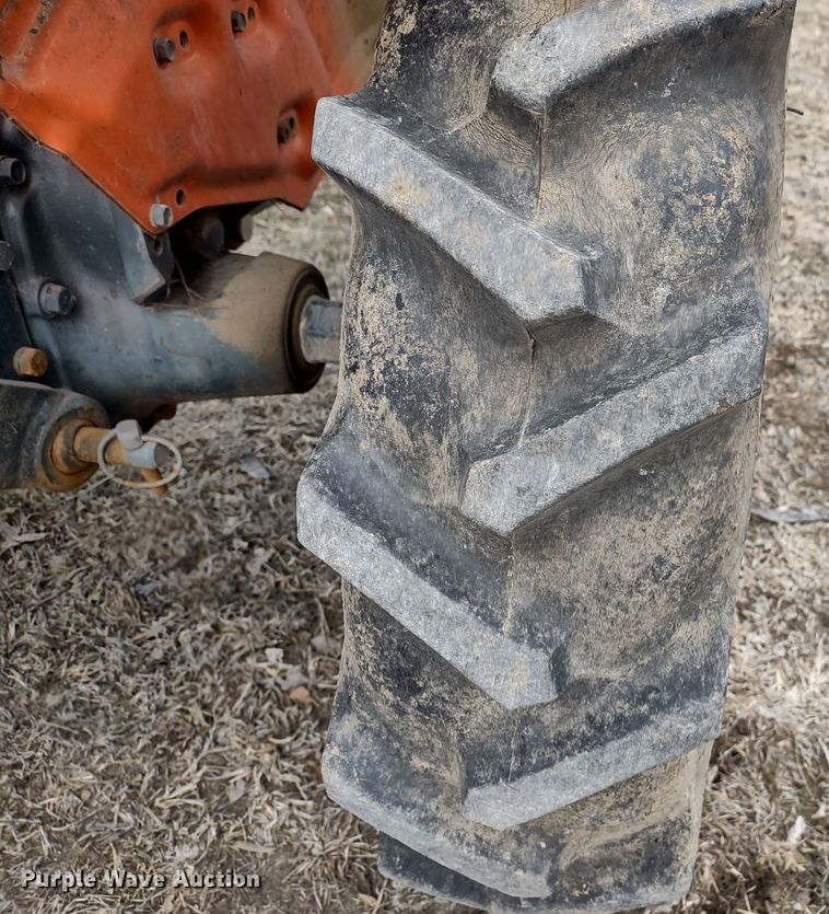 image for item MD9304 Kubota B6100 HST-D  MFWD tractor