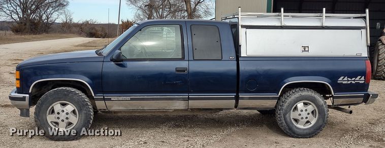 image for item MD9305 1995 GMC Sierra K1500  pickup truck