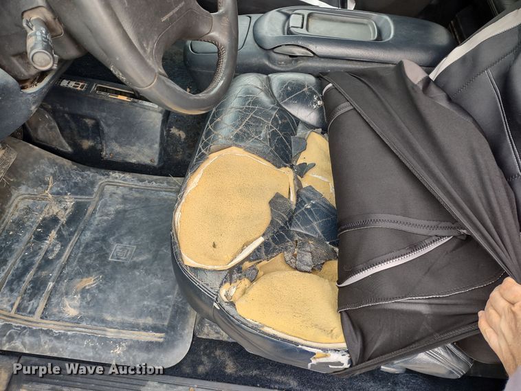 image for item MD9305 1995 GMC Sierra K1500  pickup truck