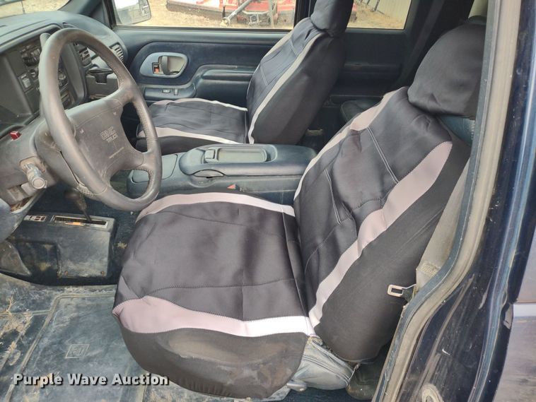 image for item MD9305 1995 GMC Sierra K1500  pickup truck