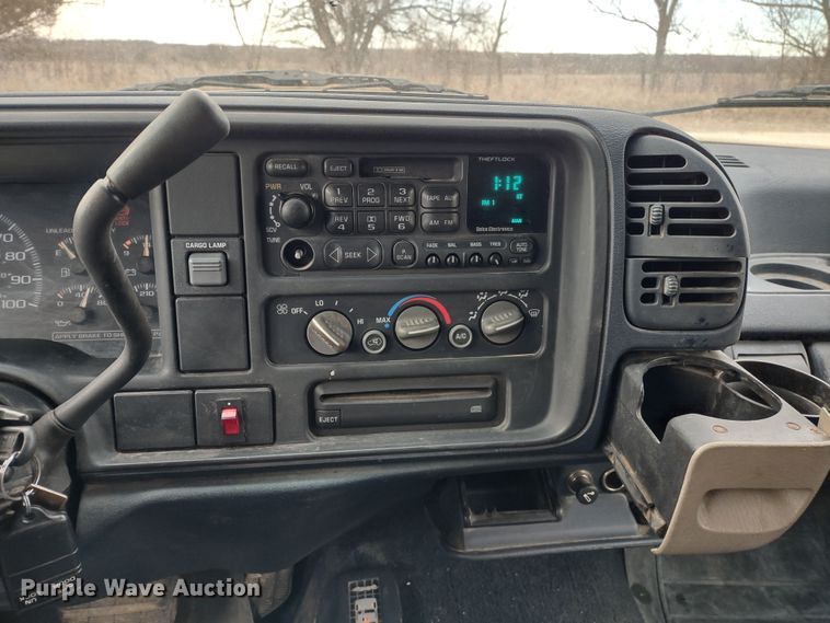 image for item MD9305 1995 GMC Sierra K1500  pickup truck