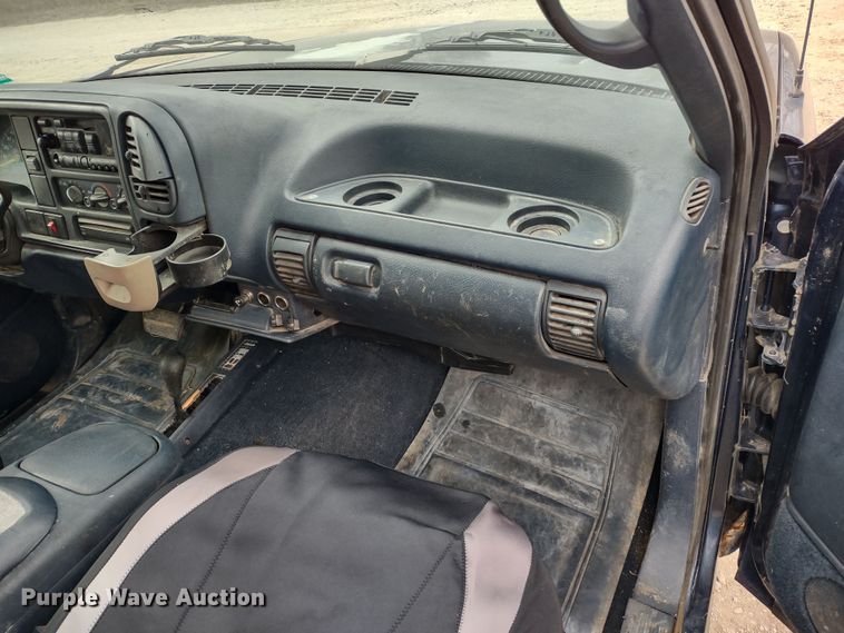 image for item MD9305 1995 GMC Sierra K1500  pickup truck