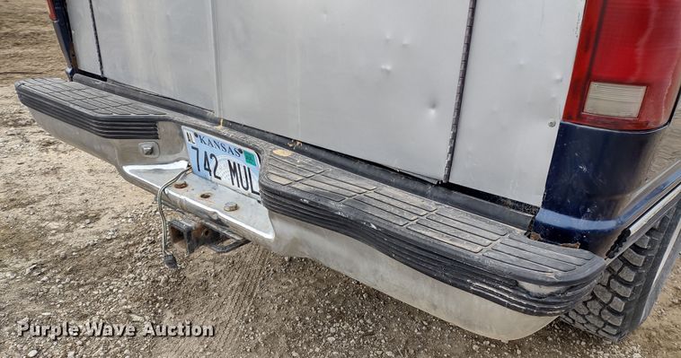 image for item MD9305 1995 GMC Sierra K1500  pickup truck