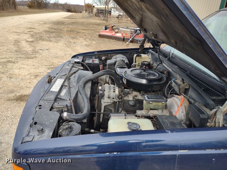 image for item MD9305 1995 GMC Sierra K1500  pickup truck