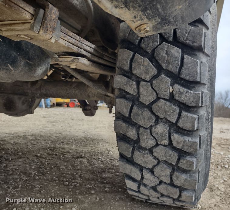 image for item MD9305 1995 GMC Sierra K1500  pickup truck