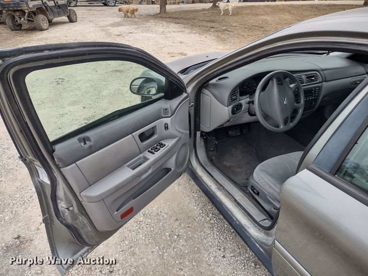 image for item MD9306 2003 Ford Taurus