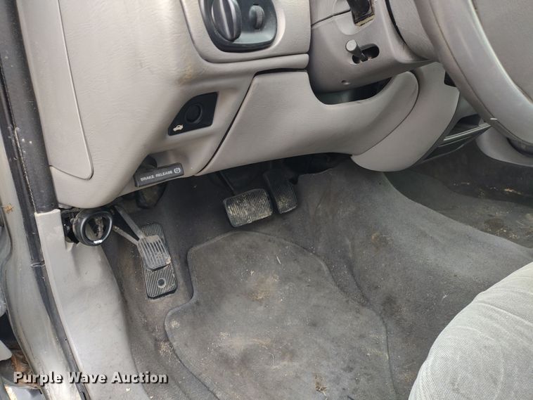 image for item MD9306 2003 Ford Taurus