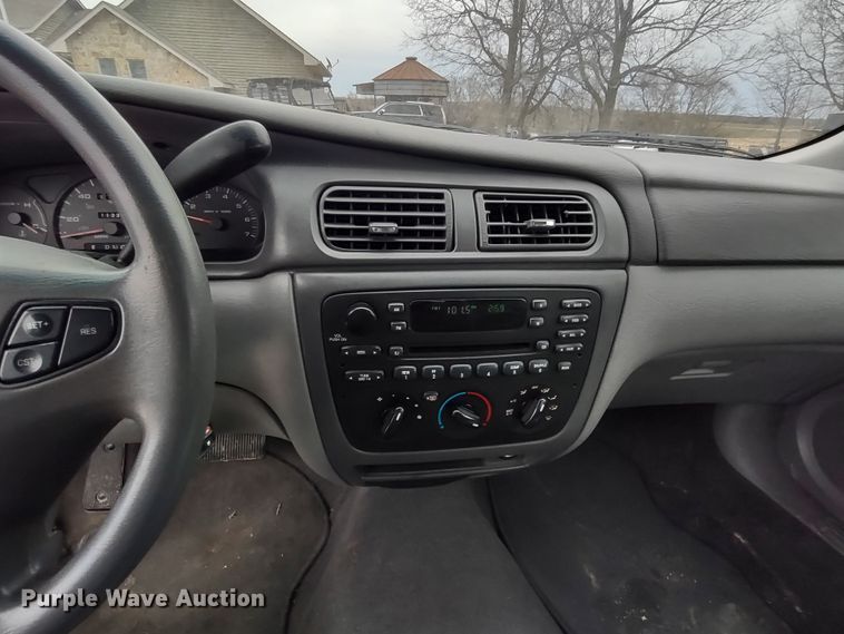 image for item MD9306 2003 Ford Taurus